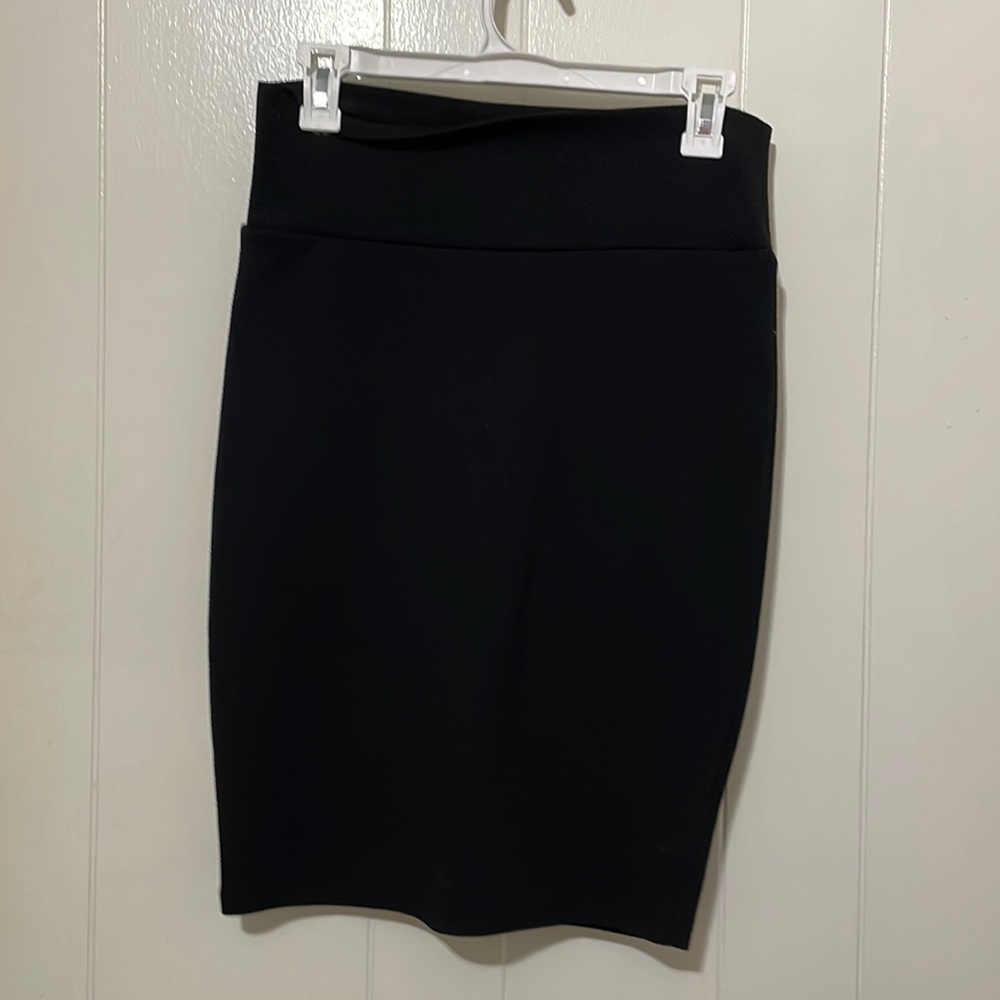 Black skirt